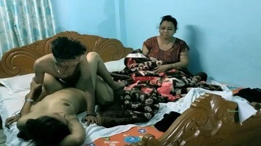 माँ ने देख ली मेरी चुदाई