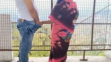 चुदक्कड़ भाभी ने लण्ड पकड़ के चुड़क मूड बनाया
