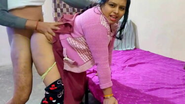 घोड़ी बना के पेल दी डॉगी स्टाइल में पड़ोसन की चुत