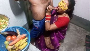 आंटी ने चूसा झांटो वाला देसी लण्ड