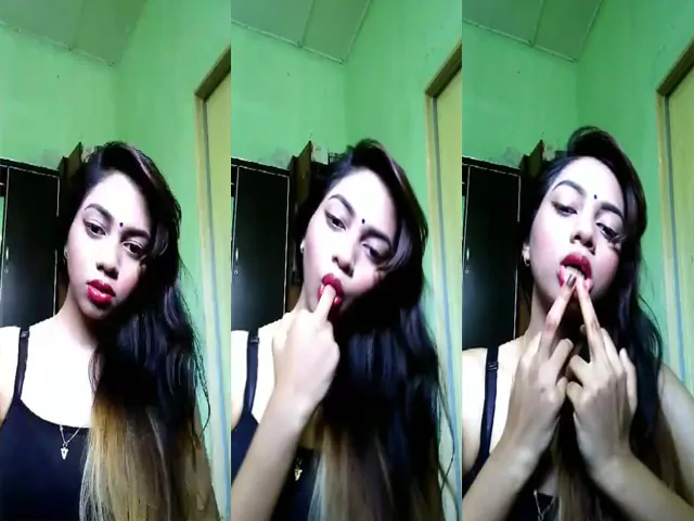 नटखटी मलेशियान तामिल लड़की की टीज़िंग सेक्स वीडियो