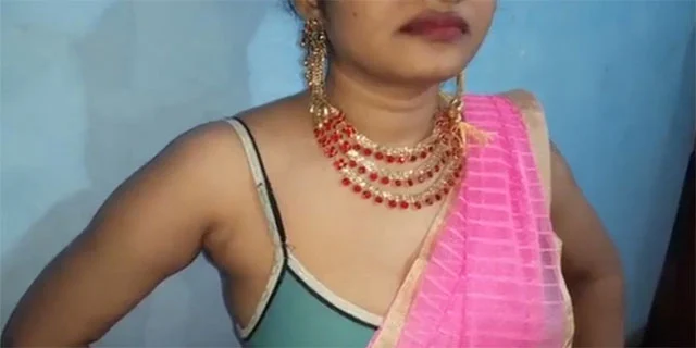 सेक्सी टीचर को घर पर बुला का चोदा वीडियो