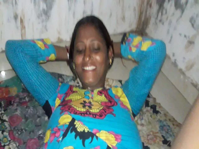 प्रिया भाभी की चूत चुदाई वीडियो