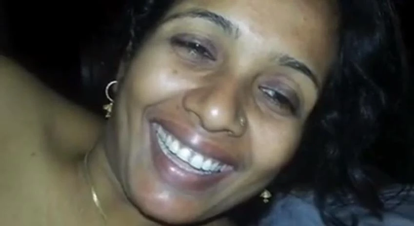 खूबसूरत देसी भाभी होटल में वीडियो