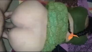 घोड़ी बना के मारी कामवाली की गांड