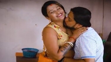गांव के आँगन में भाभी के साथ चुदाई का खेल