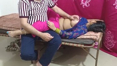 ठरकी पापा ने सेक्सी चाची की चुत पेल दी