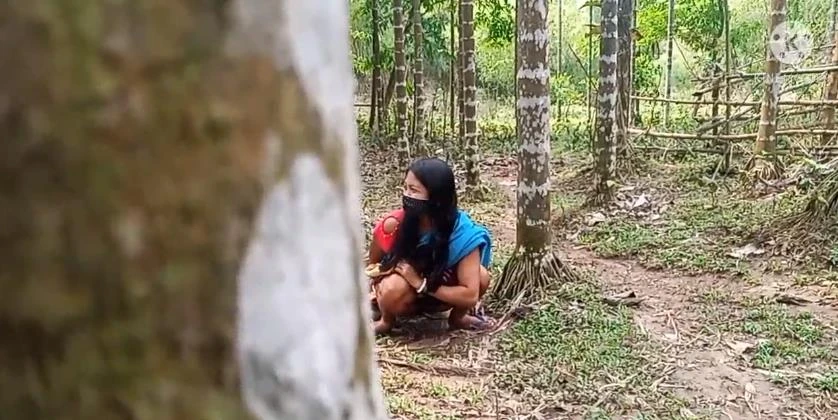 भाभी को मुत्ते देख लंड जाग उठा तो चोद दिया वीडियो