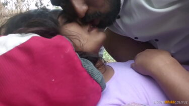 खेत में किसान की बेटी के साथ सेक्स
