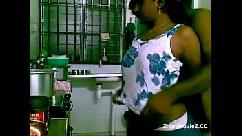 सुहानी की चूत की चिकनाई