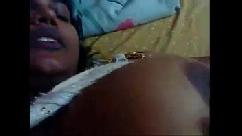 सगी बहन को चोदा थूक लगाकर