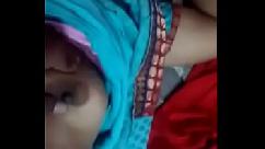 दोस्त की बीवी की गांड में ऊँगली