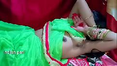 झाडियो के बीच में सील तोड़ी