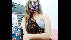 उसके बड़े-बड़े बूब्स-1